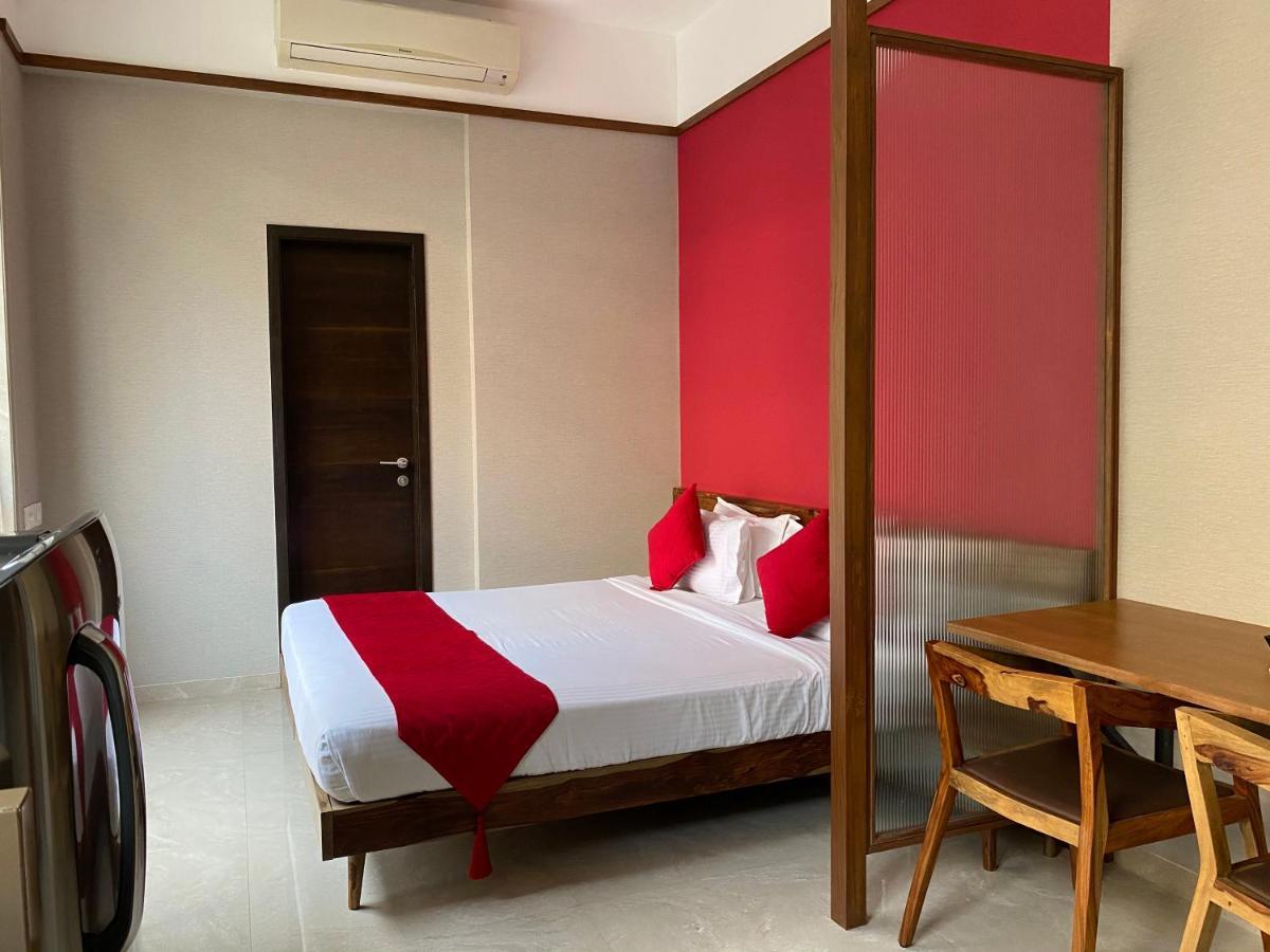 Theory9 Premium Service Apartments Khar Mumbai Exterior foto