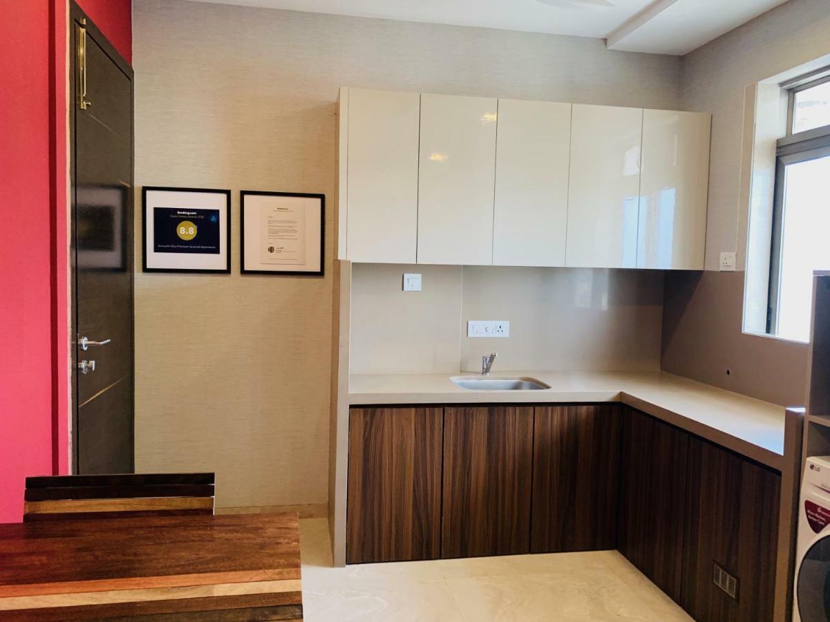 Theory9 Premium Service Apartments Khar Mumbai Exterior foto